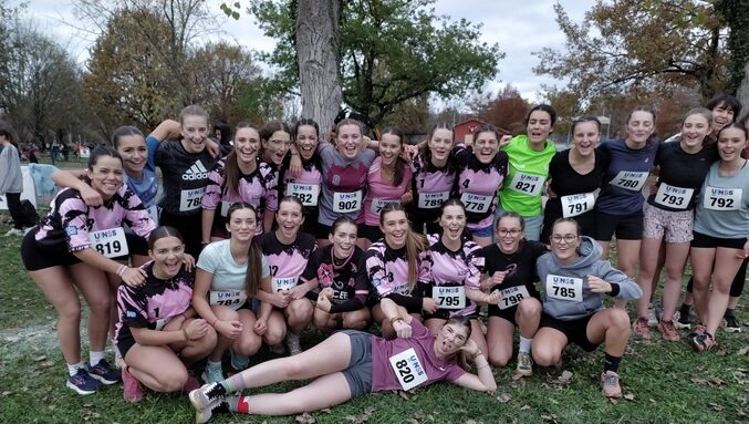 photo cross fille 2025.jpg